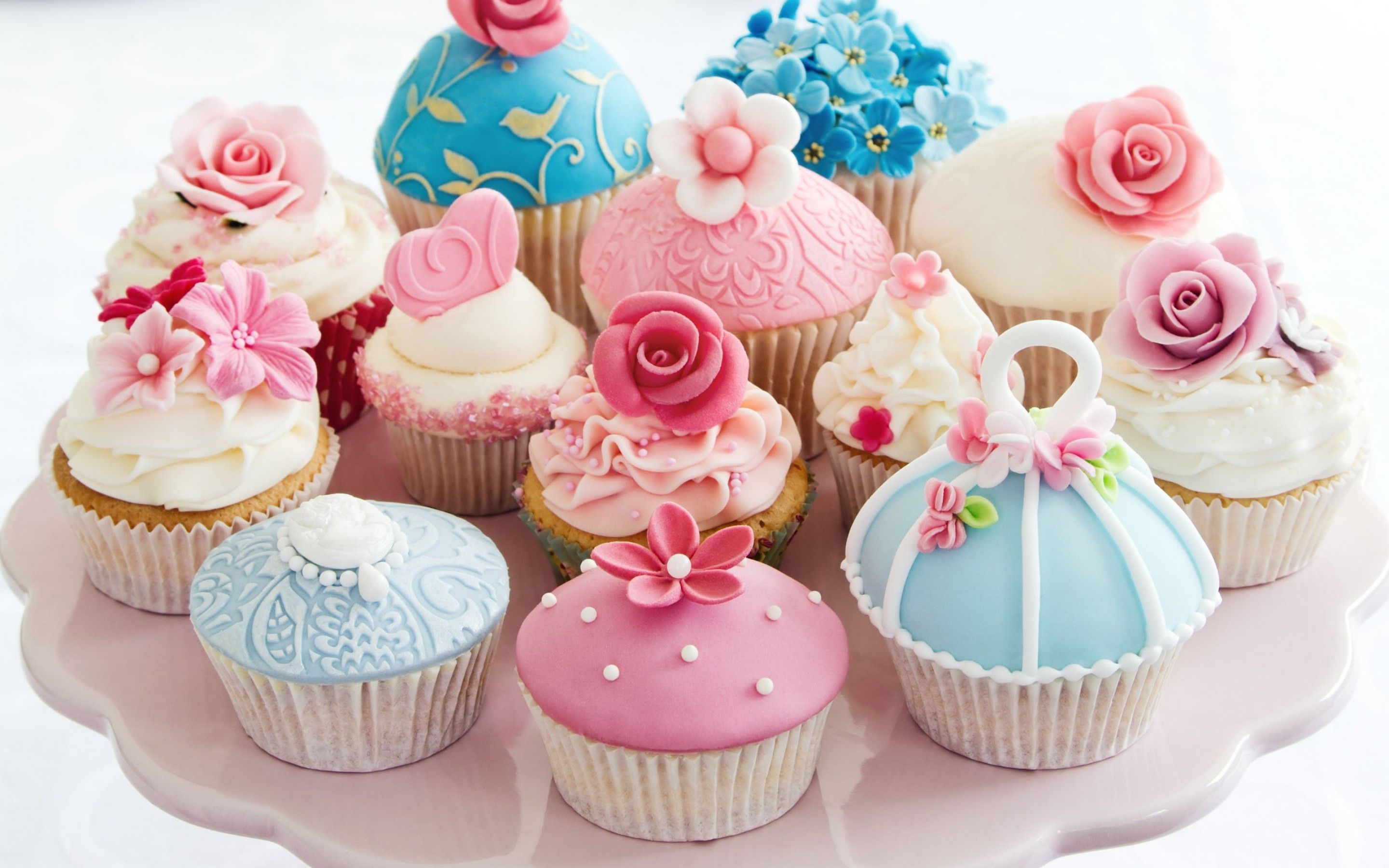 Set cupcake sinh nhật lớp mini: Đặt bánh sinh nhật online tại Hà Nội